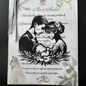 Invitație nuntă și botez cu siluetă familie și design floral elegant