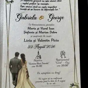 Invitație nuntă cu ramă aurie și flori pastel elegante