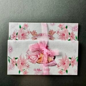 invitație botez cu bebeluș floral roz