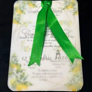 invitație nuntă calc mediteraneană cu lămâi și panglică satin verde față